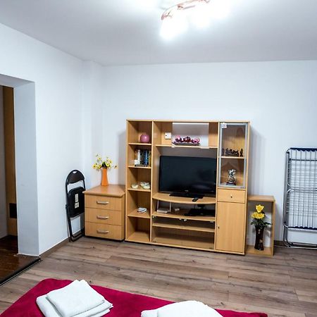 30кв.м 1, 1 баня Апартамент
 в Calea Aradului Apartment Тимишоара Екстериор снимка