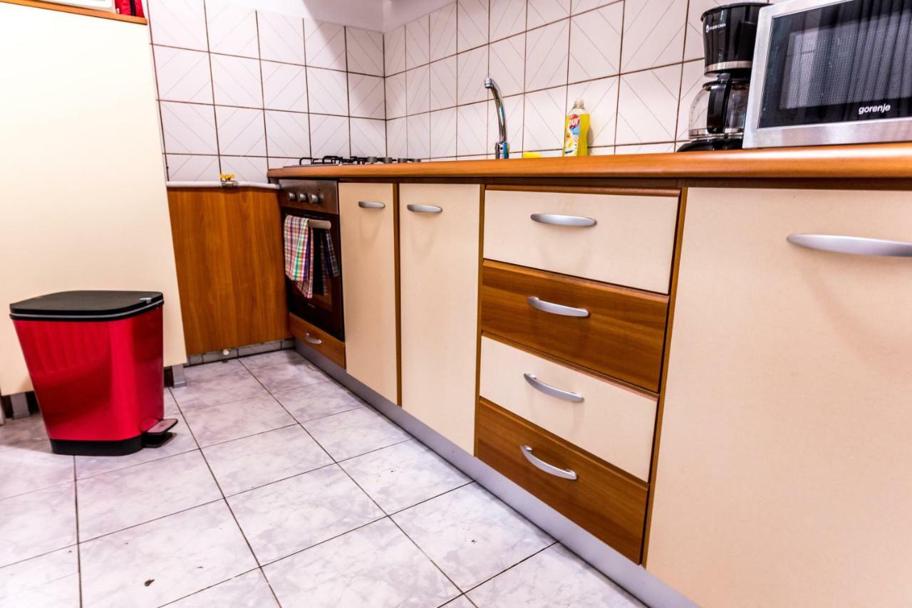 30кв.м 1, 1 баня Апартамент
 в Calea Aradului Apartment Тимишоара Екстериор снимка