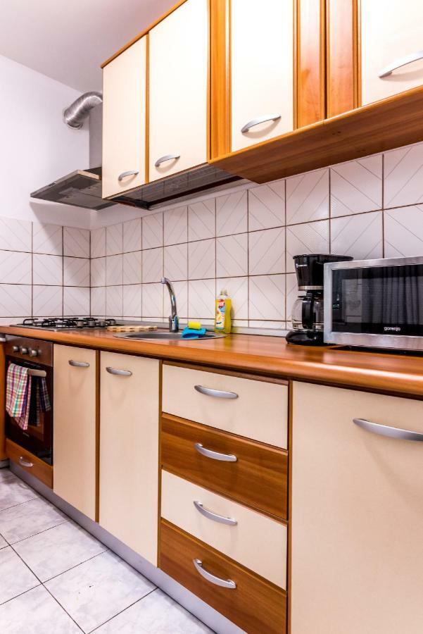 30кв.м 1, 1 баня Апартамент
 в Calea Aradului Apartment Тимишоара Екстериор снимка