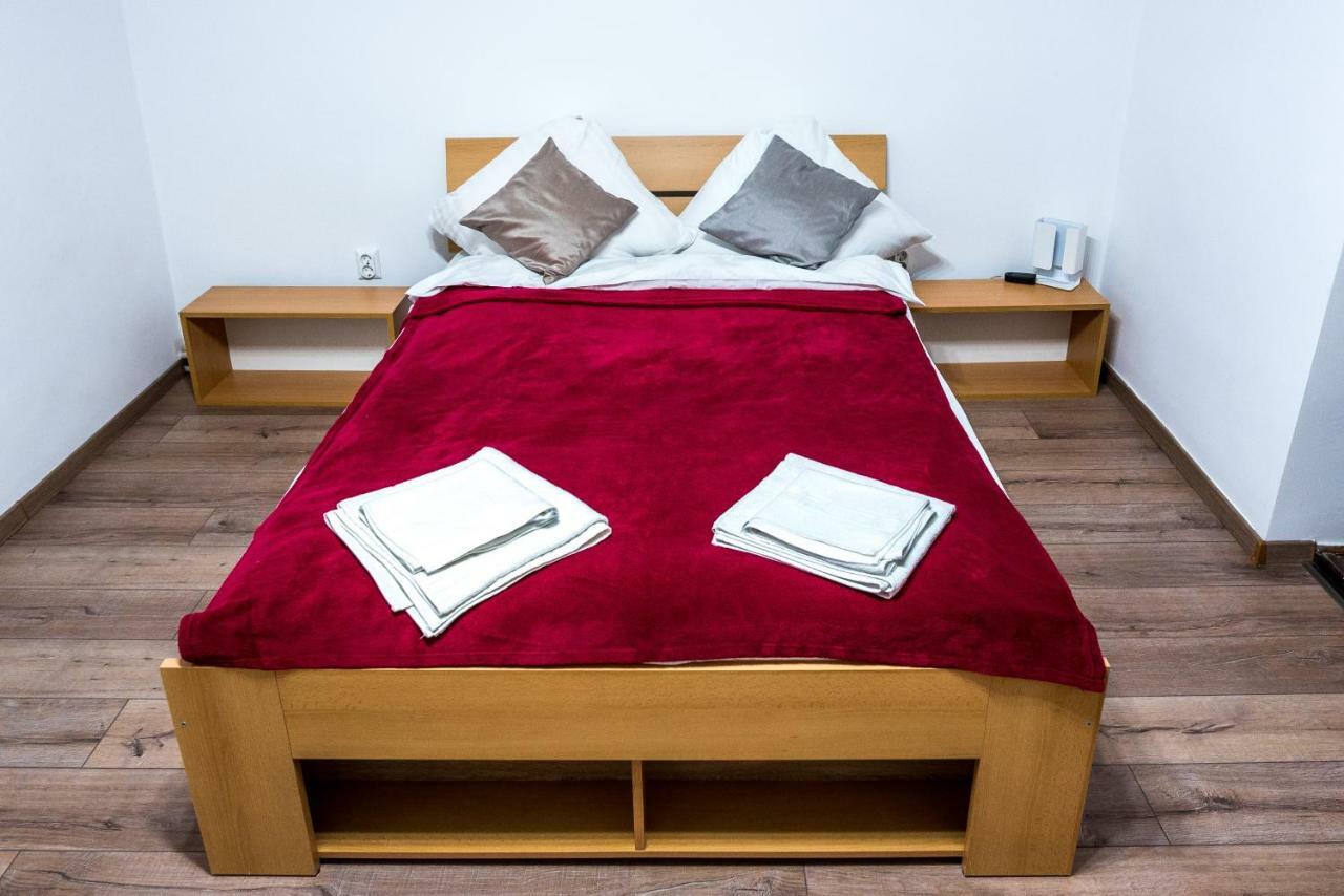 30кв.м 1, 1 баня Апартамент
 в Calea Aradului Apartment Тимишоара Екстериор снимка
