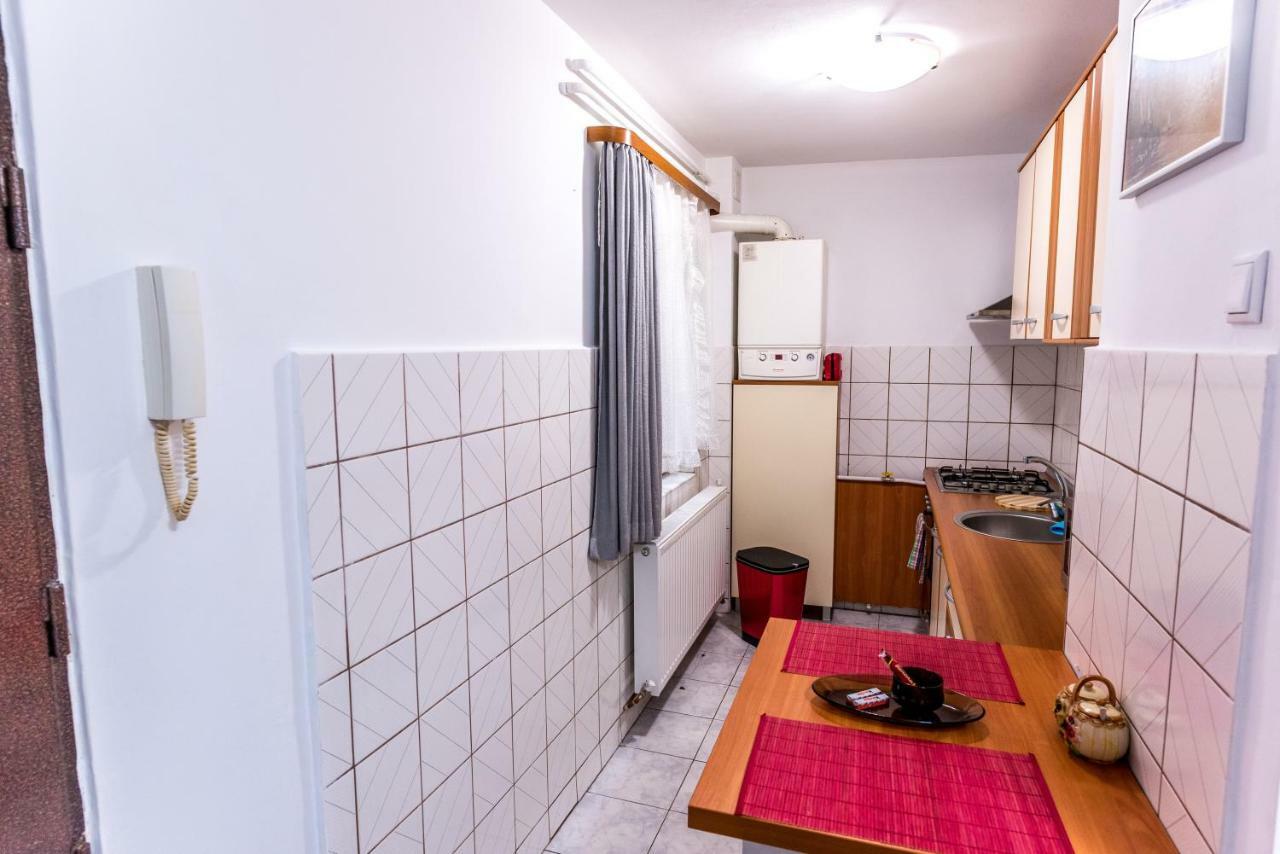 30кв.м 1, 1 баня Апартамент
 в Calea Aradului Apartment Тимишоара Екстериор снимка