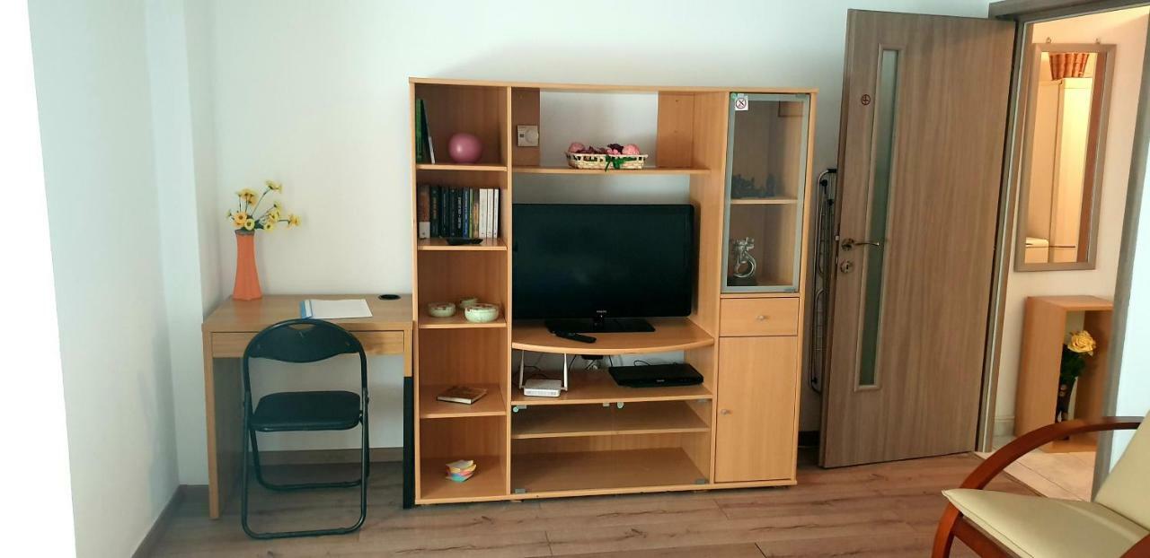 30кв.м 1, 1 баня Апартамент
 в Calea Aradului Apartment Тимишоара Екстериор снимка